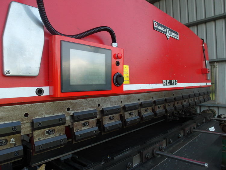 CNC 折床 AMADA