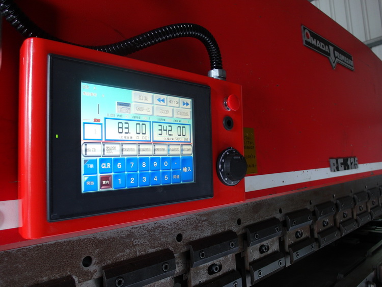 CNC 折床 AMADA