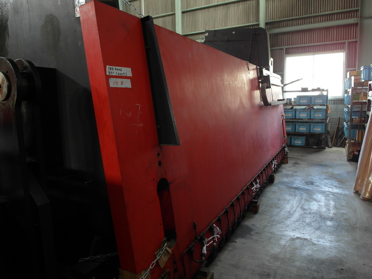 CNC 折床 AMADA FBD4006