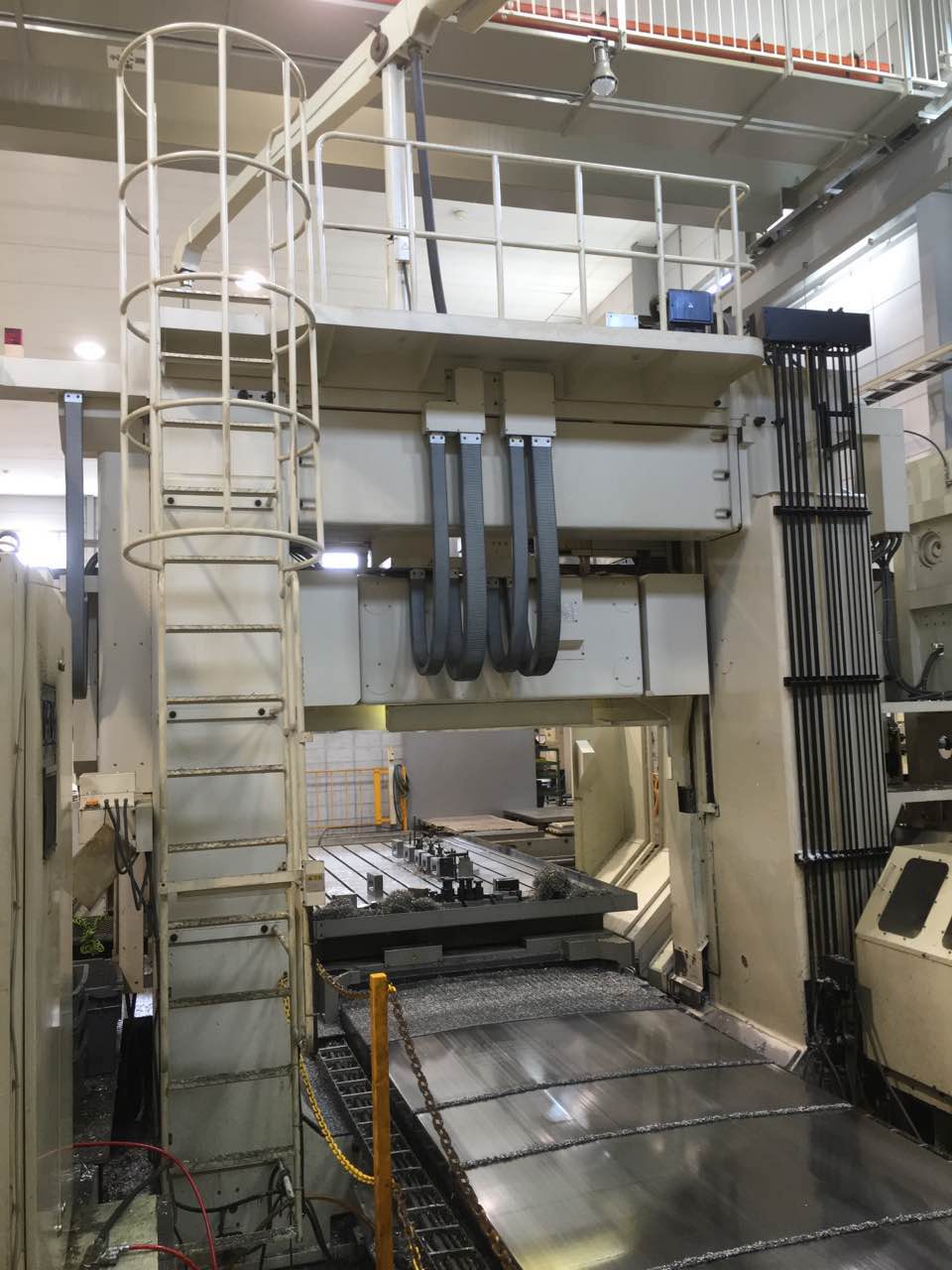 CNC龍門銑床 OKUMA