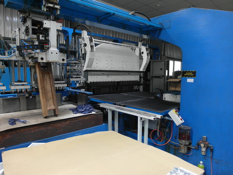 CNC 折床 SAMAT FBD4006