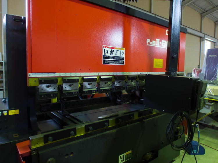 CNC 折床 AMADA